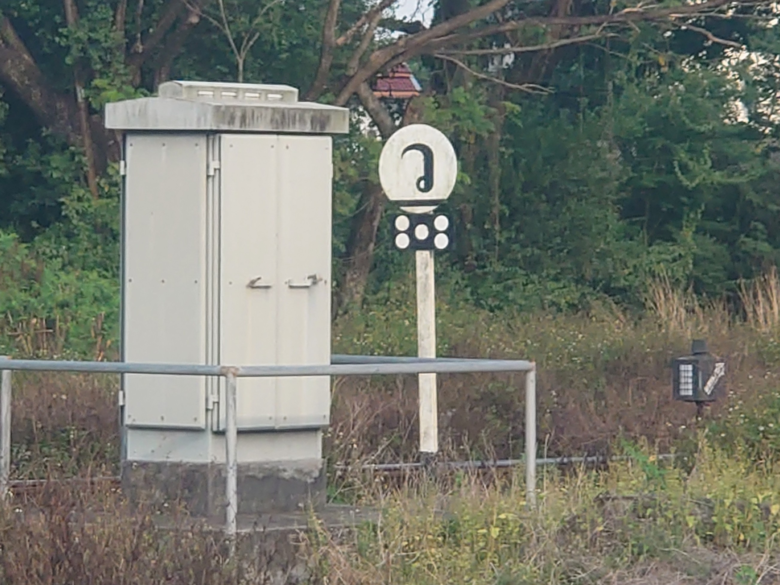 ว, means "Ring/Horn" in Thai